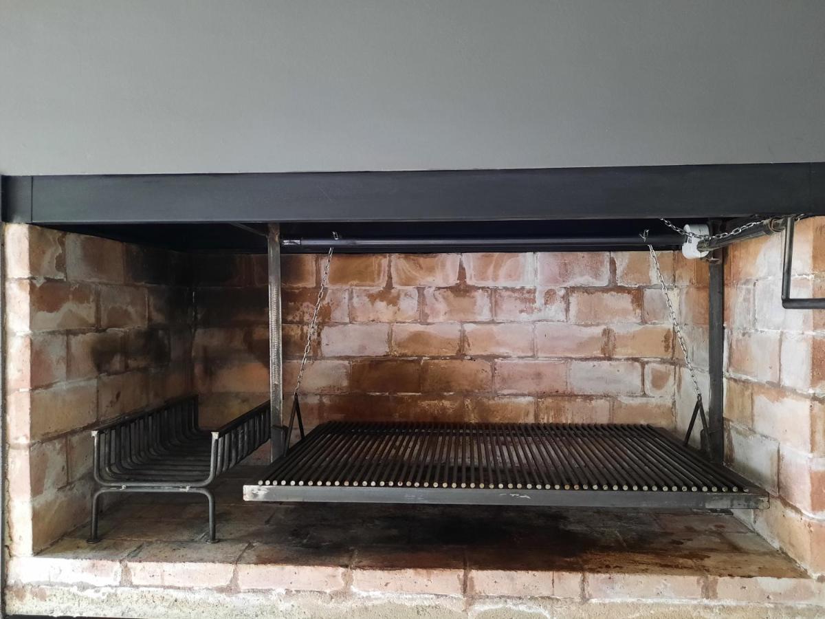 Casa De Invitados Con Parrilla Y Horno A Lena 우수아이아 외부 사진