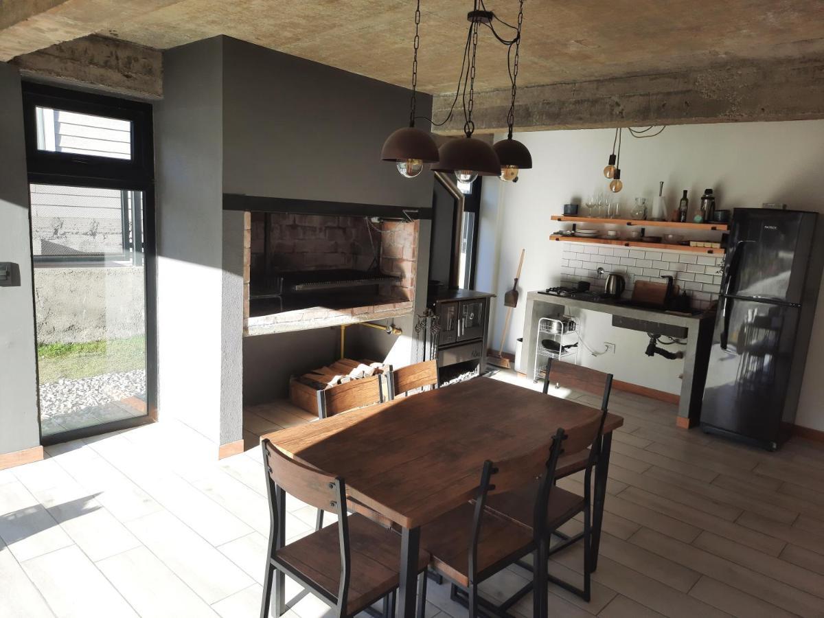 Casa De Invitados Con Parrilla Y Horno A Lena 우수아이아 외부 사진